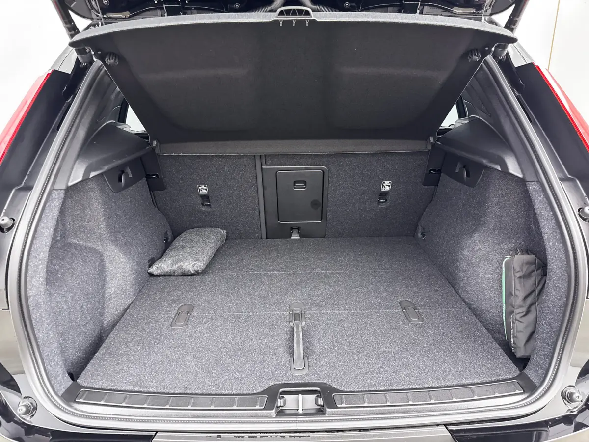 Single Motor Extended Range Plus Black Ed. 82 kWh | 20" | Panoramadak | 360 Camera | Harman Kardon | Elektr. verst. Stoelen | Matrix LED
