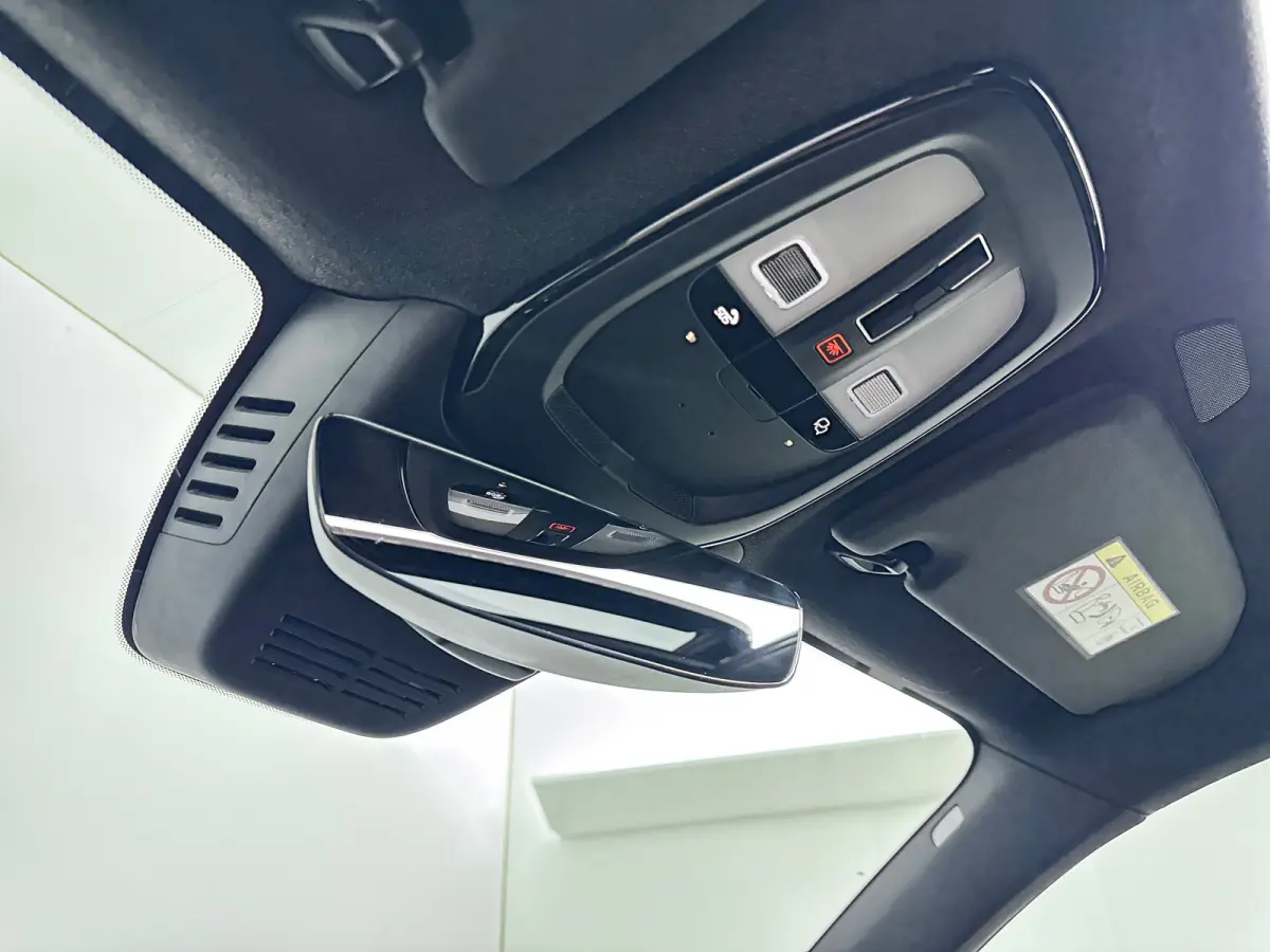 Single Motor Extended Range Plus Black Ed. 82 kWh | 20" | Panoramadak | 360 Camera | Harman Kardon | Elektr. verst. Stoelen | Matrix LED