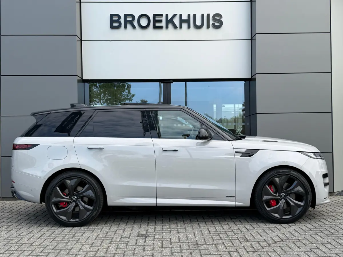 P550e Autobiography | Vierwielsturing | Afn trekhaak | Massage | 23" Carbon | Softclose | Koelbox | Head-Up