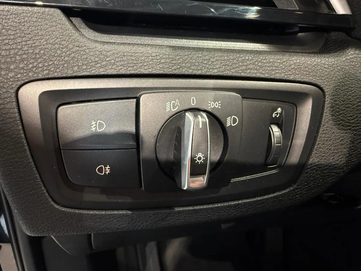 sDrive18i High Executive Head up pano schuif