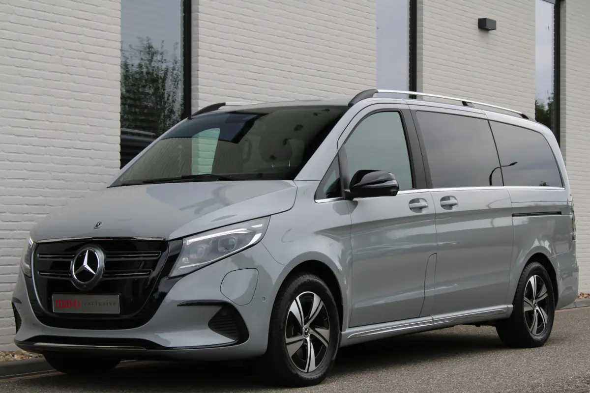 300 L2 / AMG / 7-Persoons / Luchtvering / Burmester / 360 Camera / Vol Opties / NIEUWSTAAT