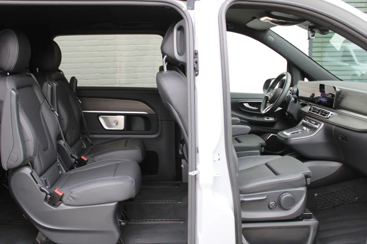 300 L2 / AMG / 7-Persoons / Luchtvering / Burmester / 360 Camera / Vol Opties / NIEUWSTAAT