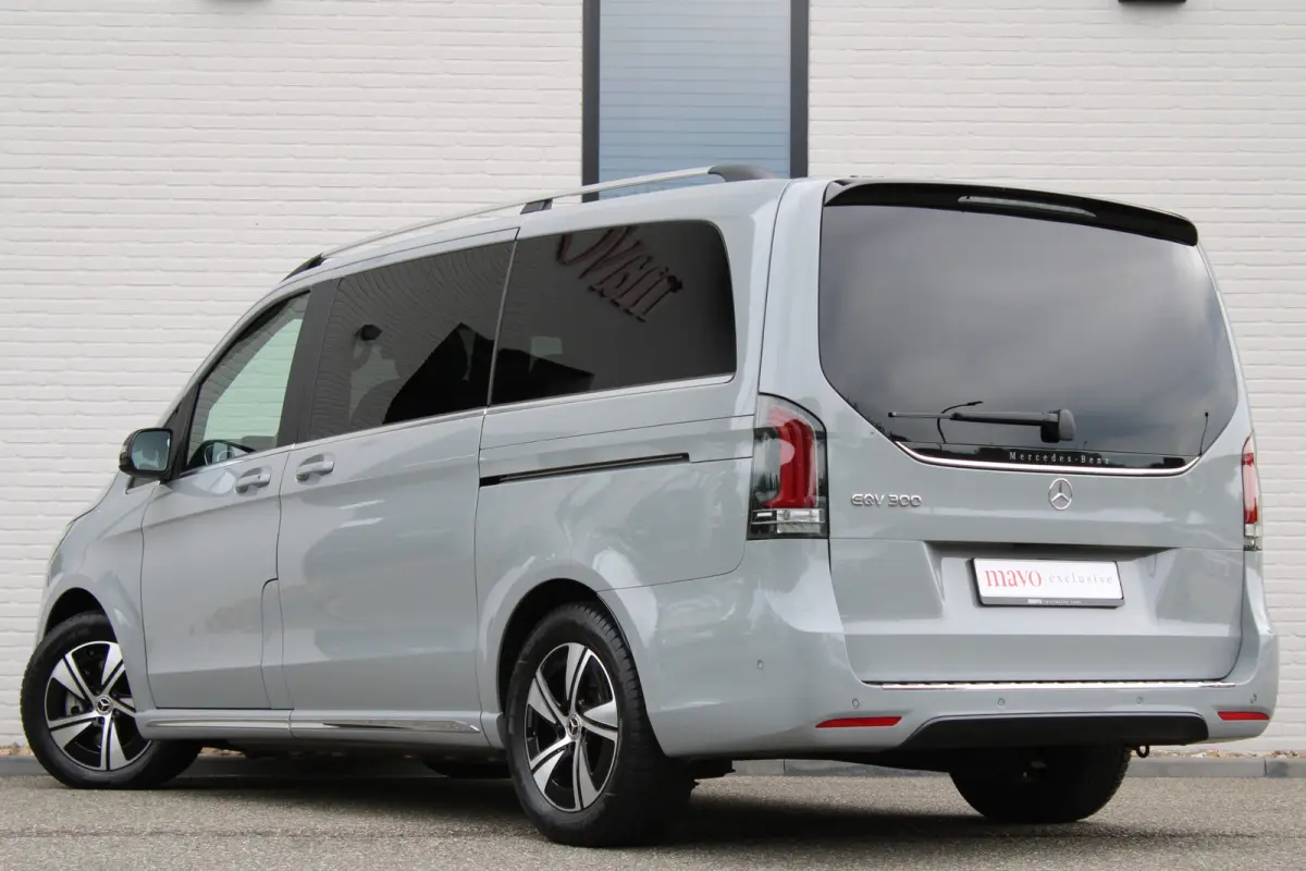 300 L2 / AMG / 7-Persoons / Luchtvering / Burmester / 360 Camera / Vol Opties / NIEUWSTAAT