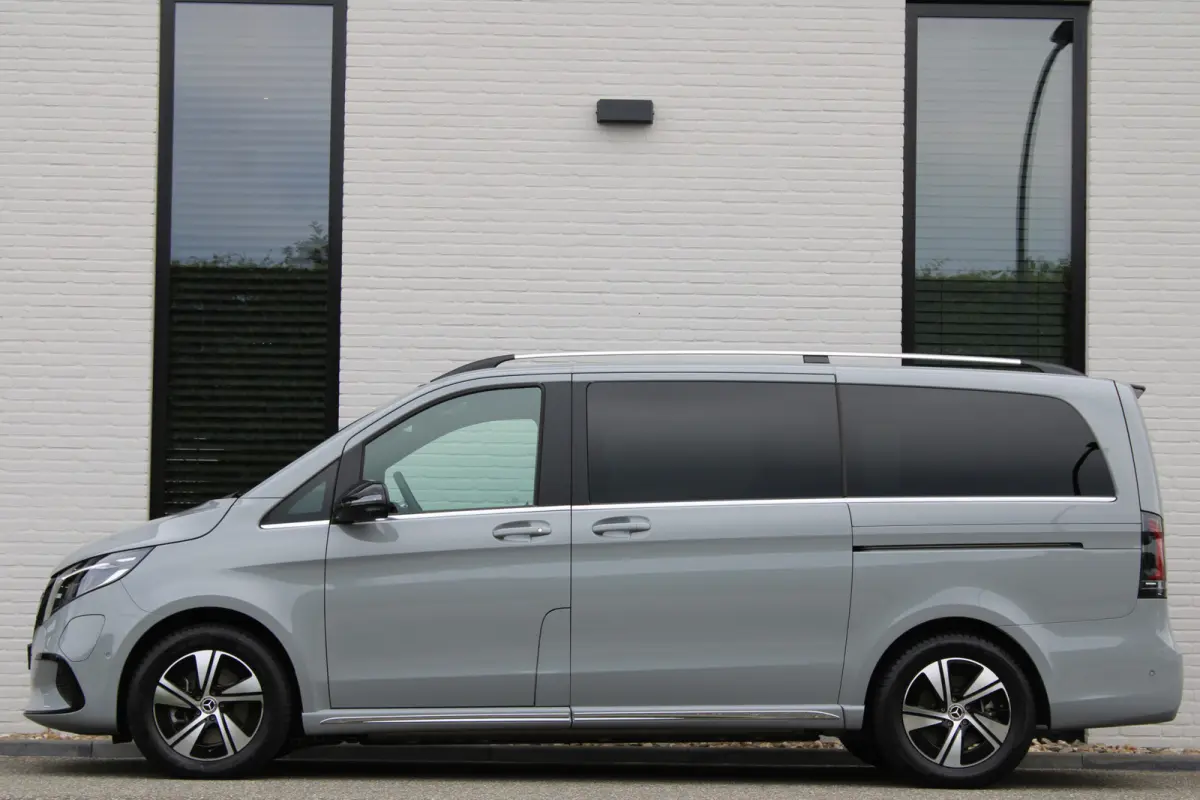 300 L2 / AMG / 7-Persoons / Luchtvering / Burmester / 360 Camera / Vol Opties / NIEUWSTAAT