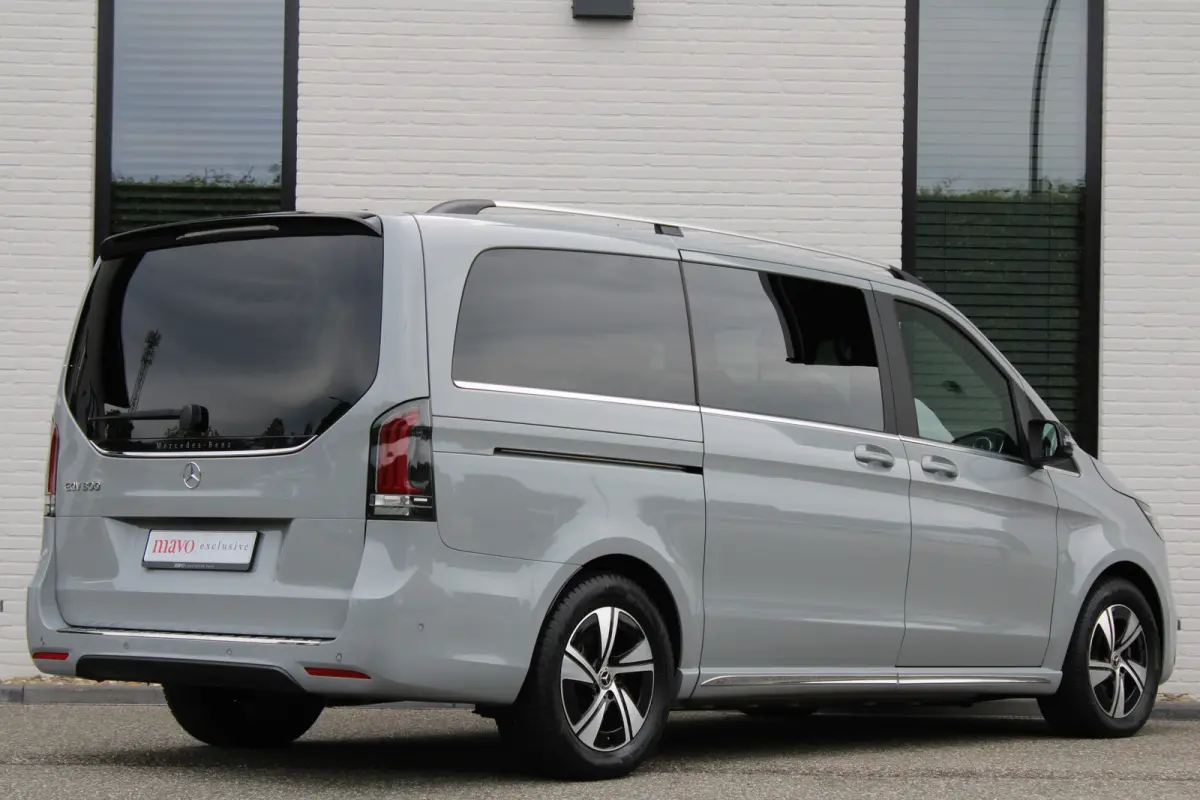 300 L2 / AMG / 7-Persoons / Luchtvering / Burmester / 360 Camera / Vol Opties / NIEUWSTAAT