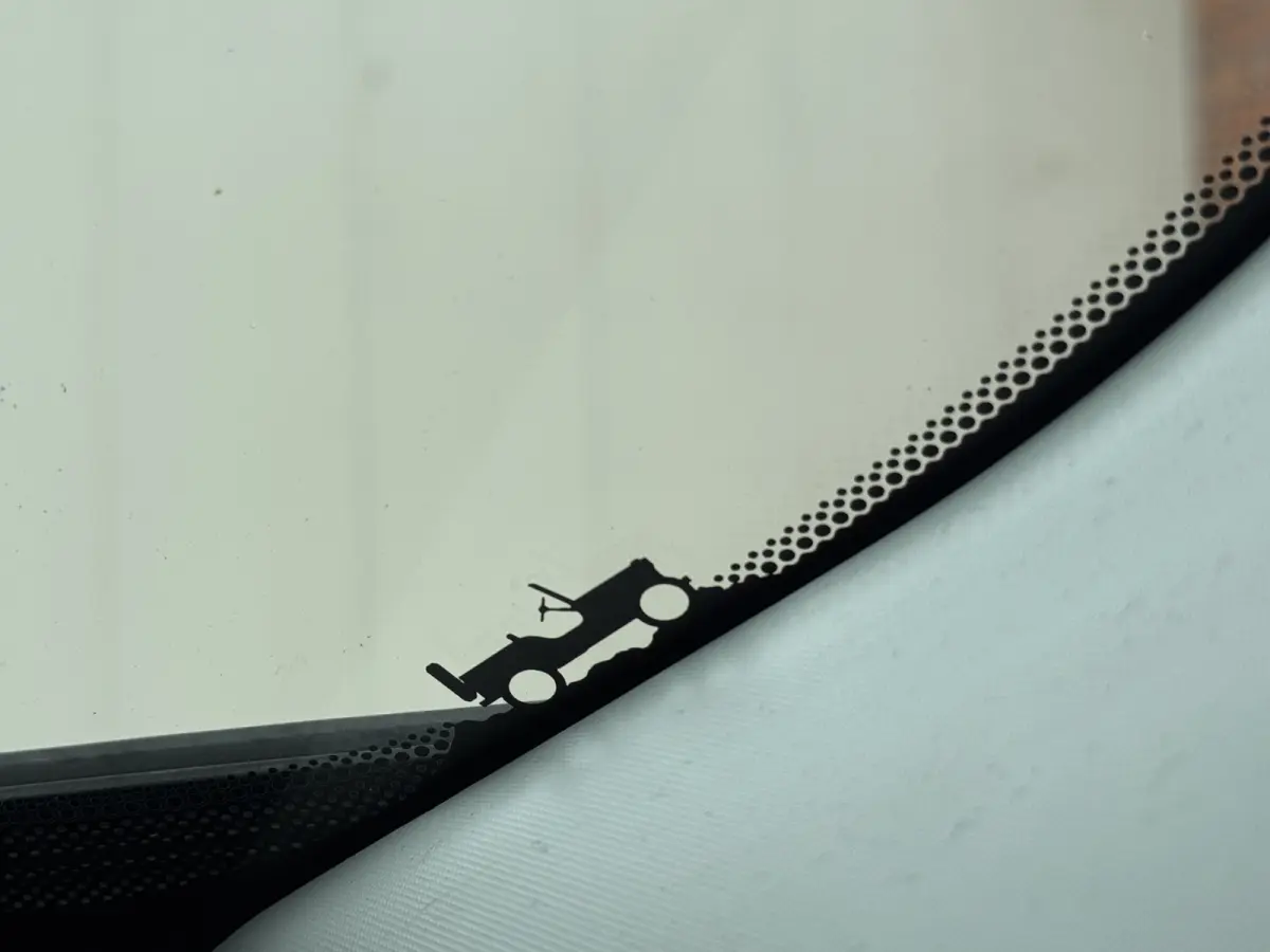 110 E-Torq Black Line | Trekhaak | Carplay/Android Auto | Parkeersensoren achter | Cruise Control | Airco |