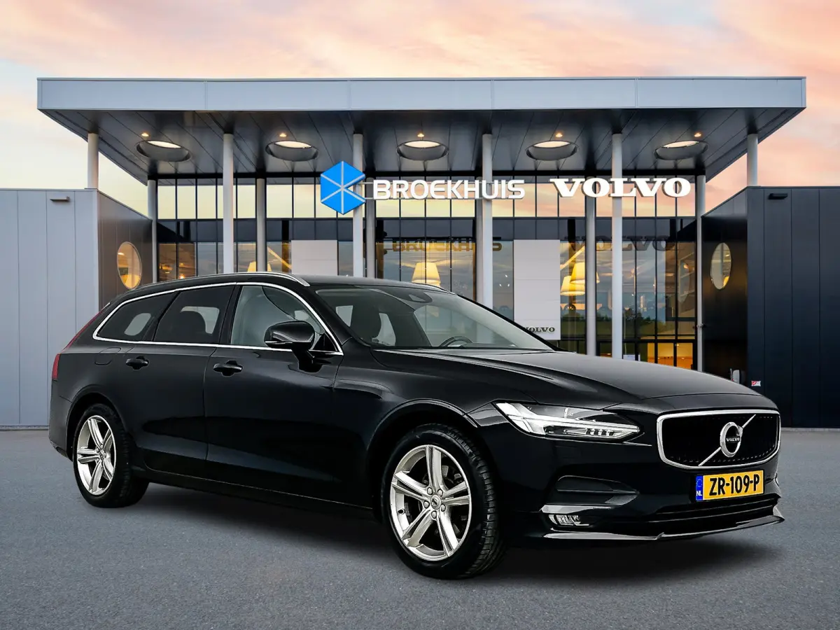 T5 Momentum | 18" | Elektr. Trekhaak | Keyless | Elektr. Achterklep | Half/Leder | Parkeerverwarming | Stoel/Stuur/Achterbankverwarming | Navigatie