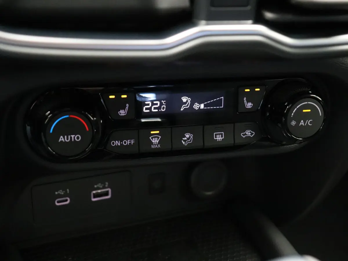 1.6 Hybrid N-Design | Stoel en Stuurwiel Verwarming | Achteruitrijcamera | Apple Carplay & Android Auto |