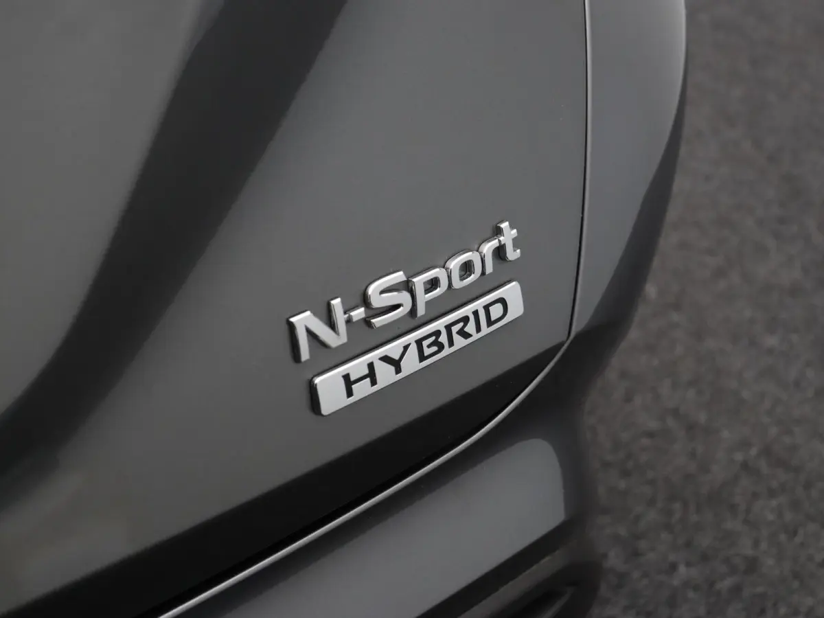 1.6 Hybrid N-Design | Stoel en Stuurwiel Verwarming | Achteruitrijcamera | Apple Carplay & Android Auto |