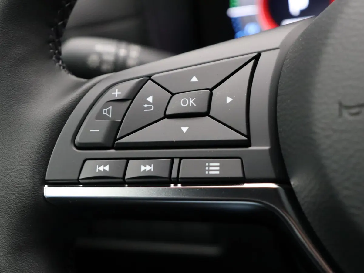1.6 Hybrid N-Design | Stoel en Stuurwiel Verwarming | Achteruitrijcamera | Apple Carplay & Android Auto |