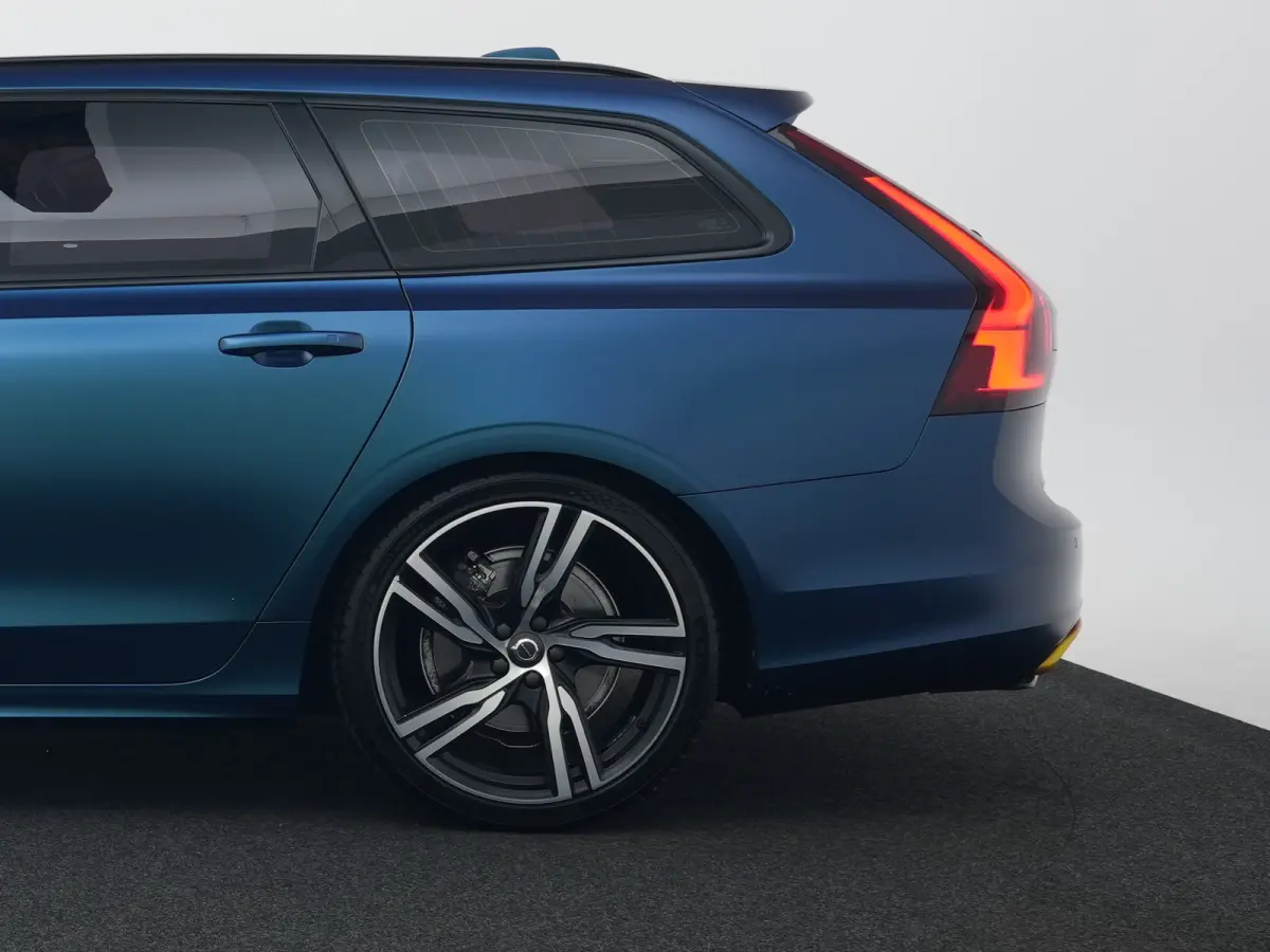 T4 Business Sport | Full Wrap | Harman/Kardon | Bursting Blue | R-Design | Adaptive Cruise | Pilot Assist | BLIS | 20" | Camera | Trekhaak