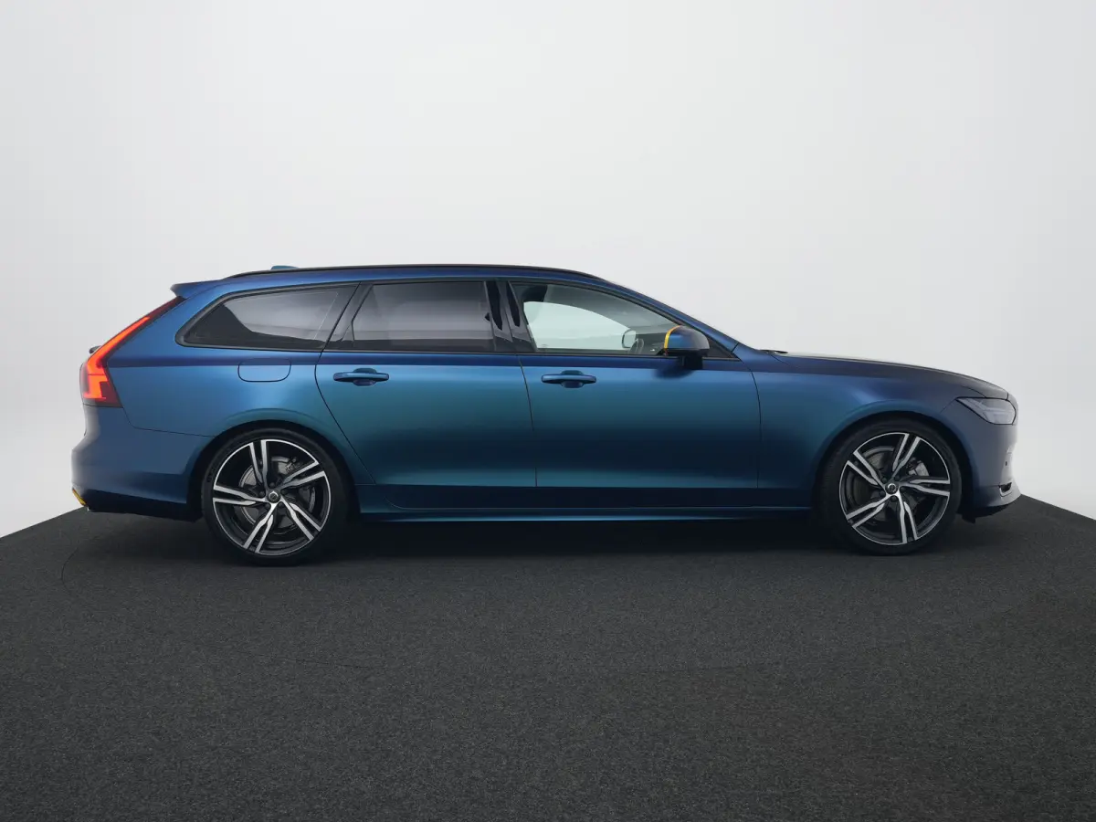 T4 Business Sport | Full Wrap | Harman/Kardon | Bursting Blue | R-Design | Adaptive Cruise | Pilot Assist | BLIS | 20" | Camera | Trekhaak