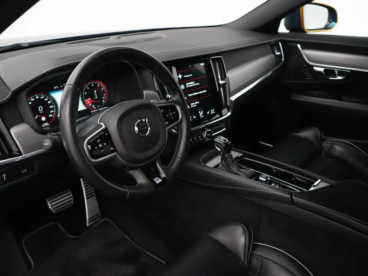 T4 Business Sport | Full Wrap | Harman/Kardon | Bursting Blue | R-Design | Adaptive Cruise | Pilot Assist | BLIS | 20" | Camera | Trekhaak