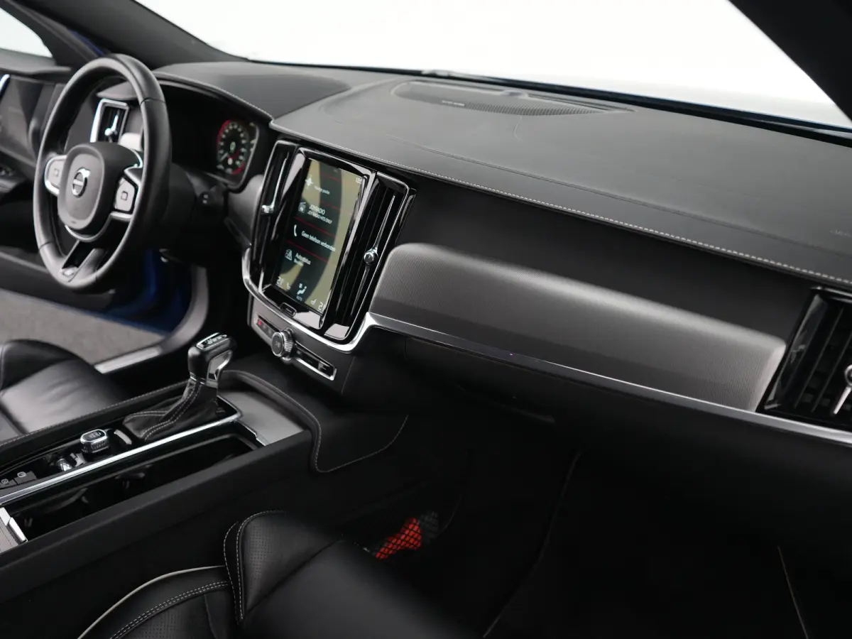 T4 Business Sport | Full Wrap | Harman/Kardon | Bursting Blue | R-Design | Adaptive Cruise | Pilot Assist | BLIS | 20" | Camera | Trekhaak