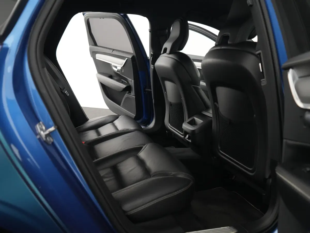 T4 Business Sport | Full Wrap | Harman/Kardon | Bursting Blue | R-Design | Adaptive Cruise | Pilot Assist | BLIS | 20" | Camera | Trekhaak