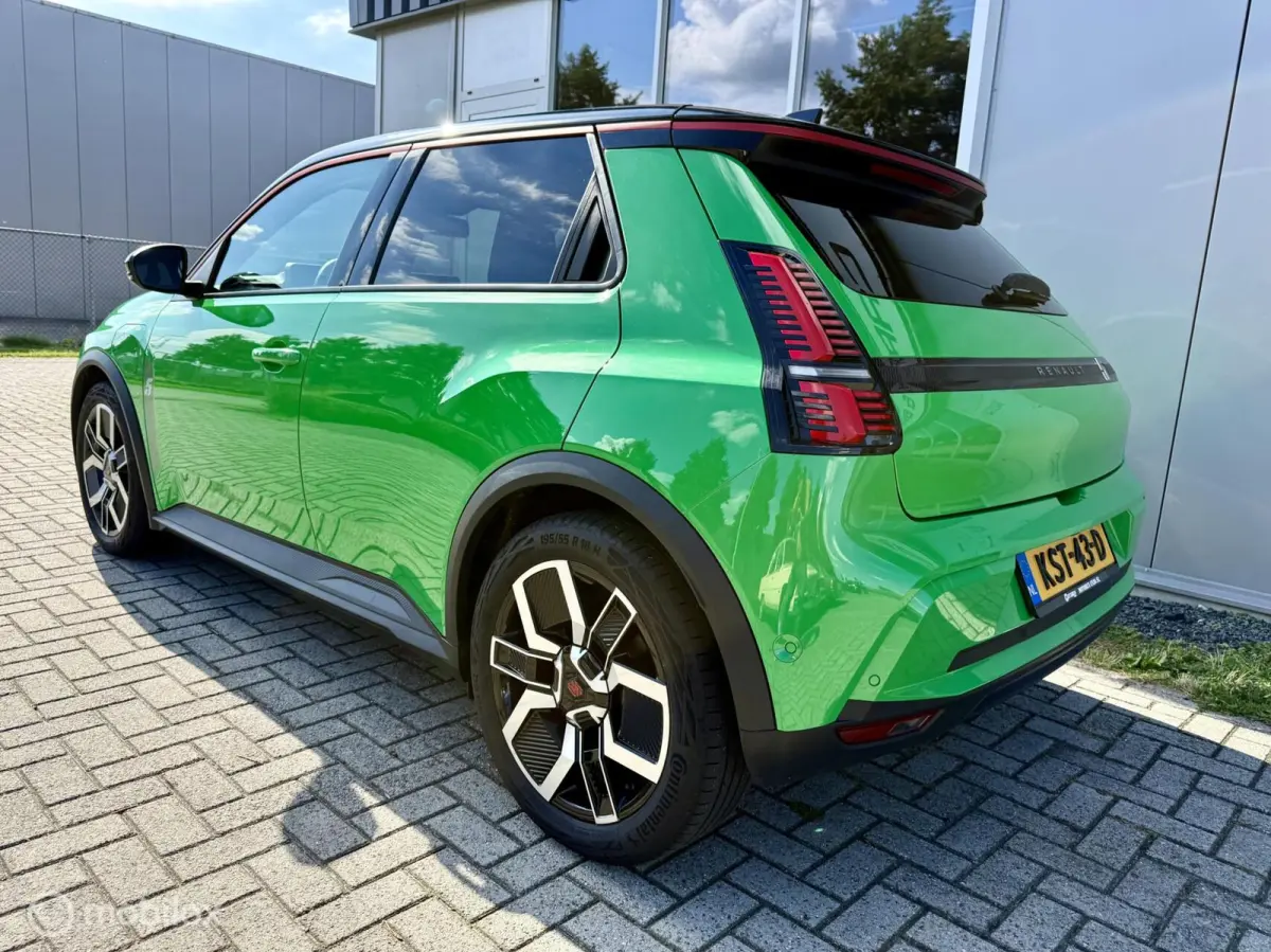 comfort range iconic cinq 52 kWh 5600 KM BTW GARAN