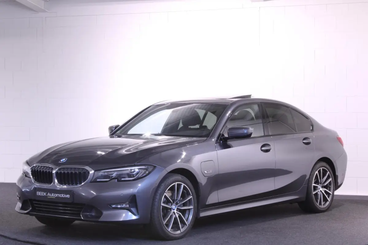 320e High Executive | M Sport | CAMERA | PANO |