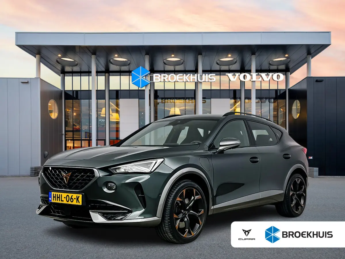 1.4 e-Hybrid VZ Performance | 19" | Adaptieve Cruise | Stoel/Stuurverwarming | Parkeercamera | Keyless | Carplay