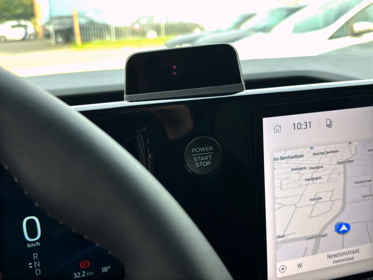 Titanium | Adap. Cruise Control | BLIS | Winterpack | Camera | Keyless | CarPlay |