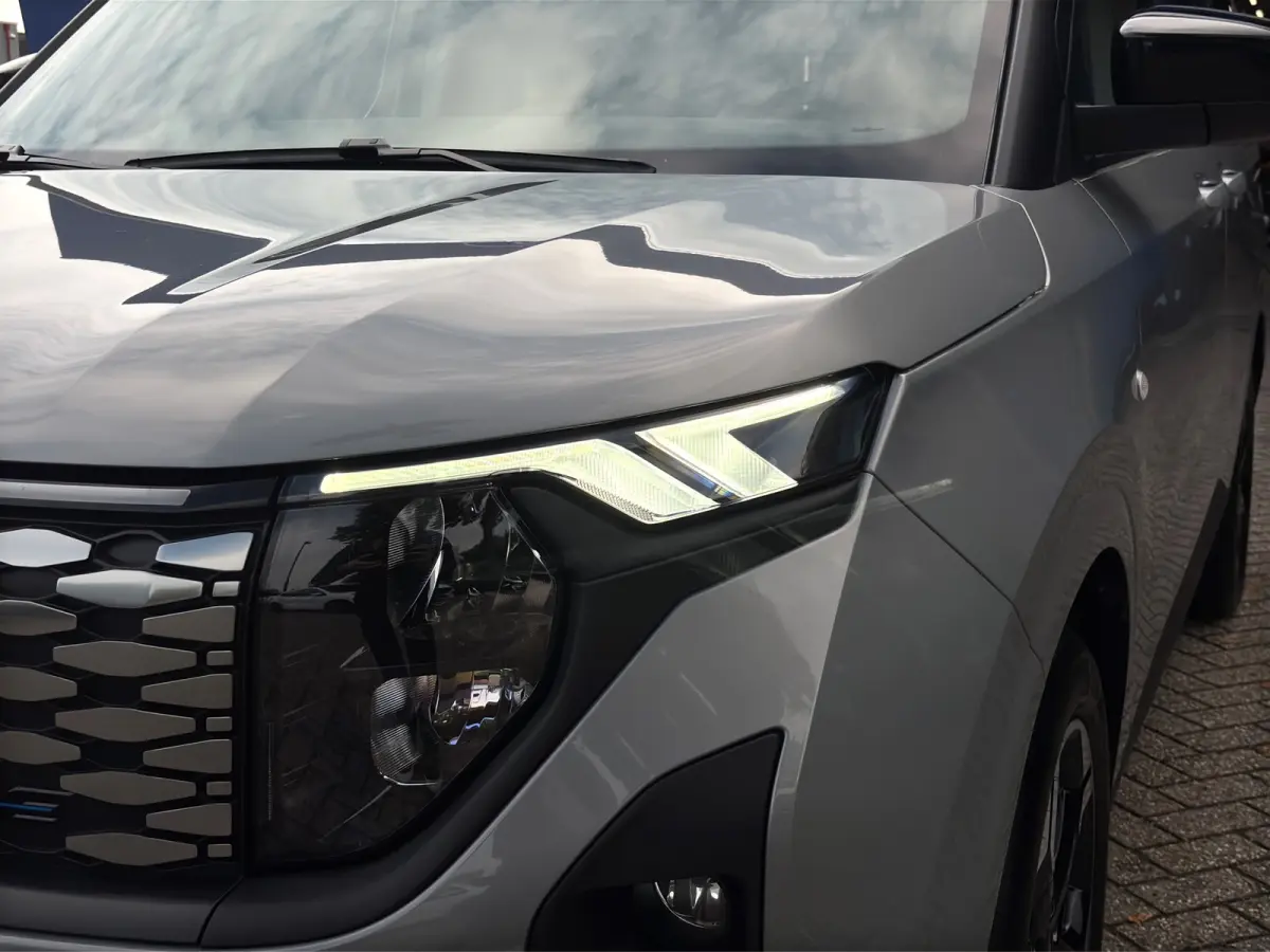 Titanium | Adap. Cruise Control | BLIS | Winterpack | Camera | Keyless | CarPlay |