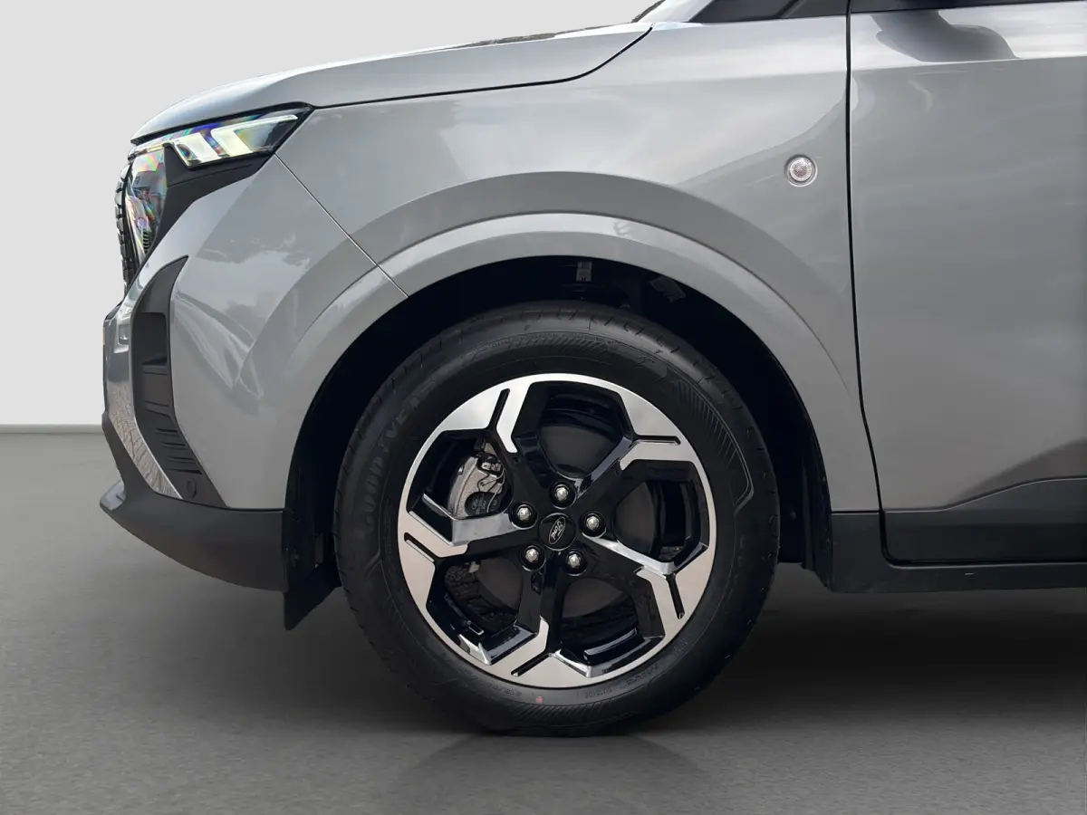 Titanium | Adap. Cruise Control | BLIS | Winterpack | Camera | Keyless | CarPlay |