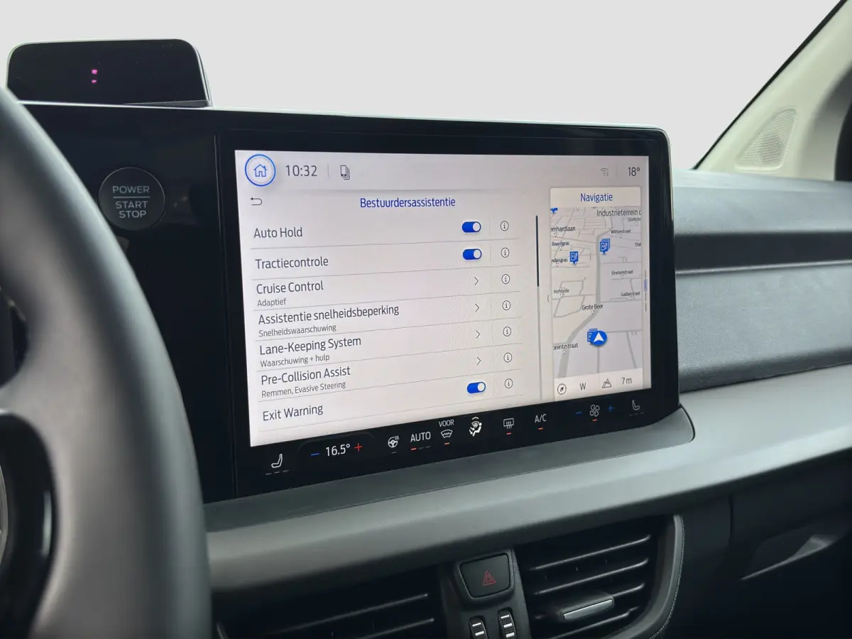 Titanium | Adap. Cruise Control | BLIS | Winterpack | Camera | Keyless | CarPlay |