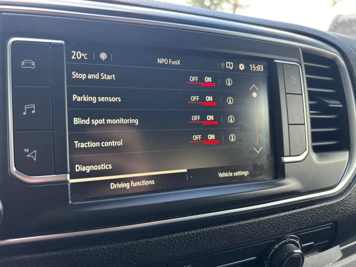 1.5 CDTI L2H1 Edition | 3 Zitplaatsen | Imperiaal | Apple Carplay | Dodehoek Detectie | 360 Camera