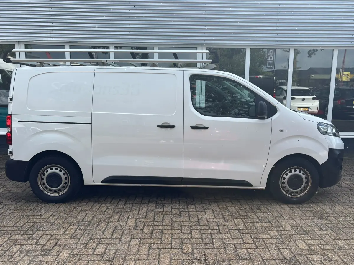 1.5 CDTI L2H1 Edition | 3 Zitplaatsen | Imperiaal | Apple Carplay | Dodehoek Detectie | 360 Camera