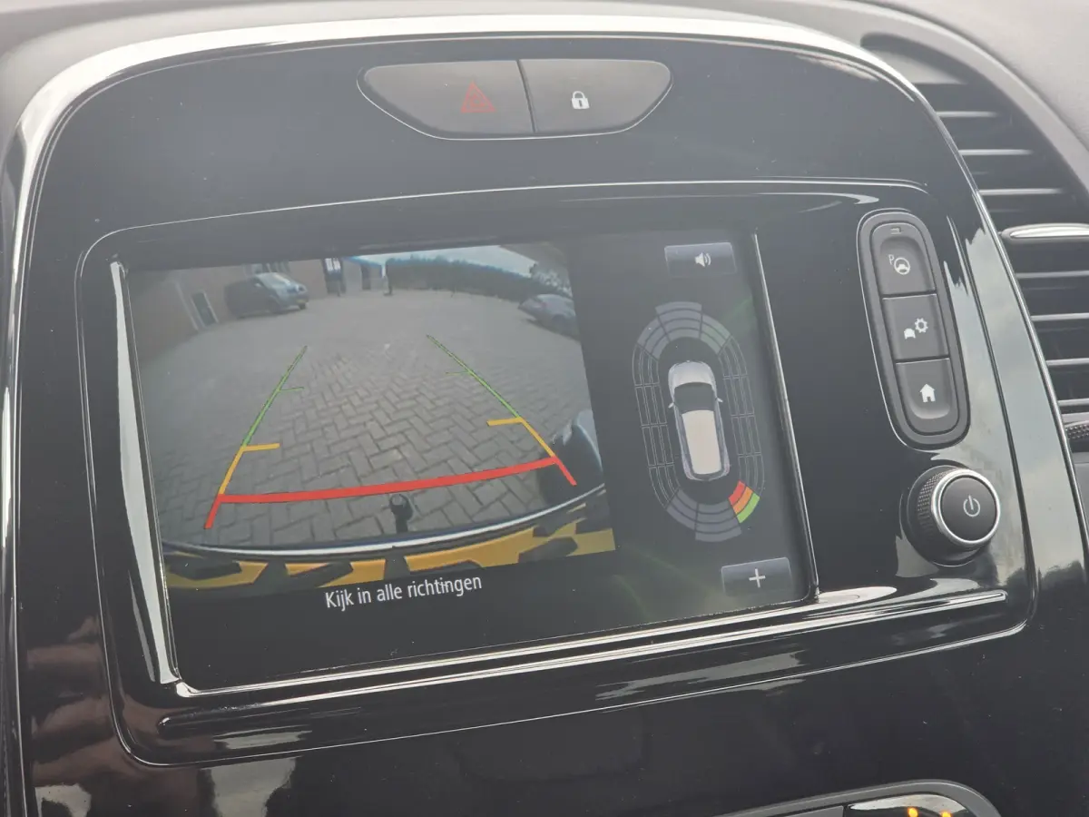 Captur TCe Initiale Paris | Automaat | Leer | Bose | Trekhaak