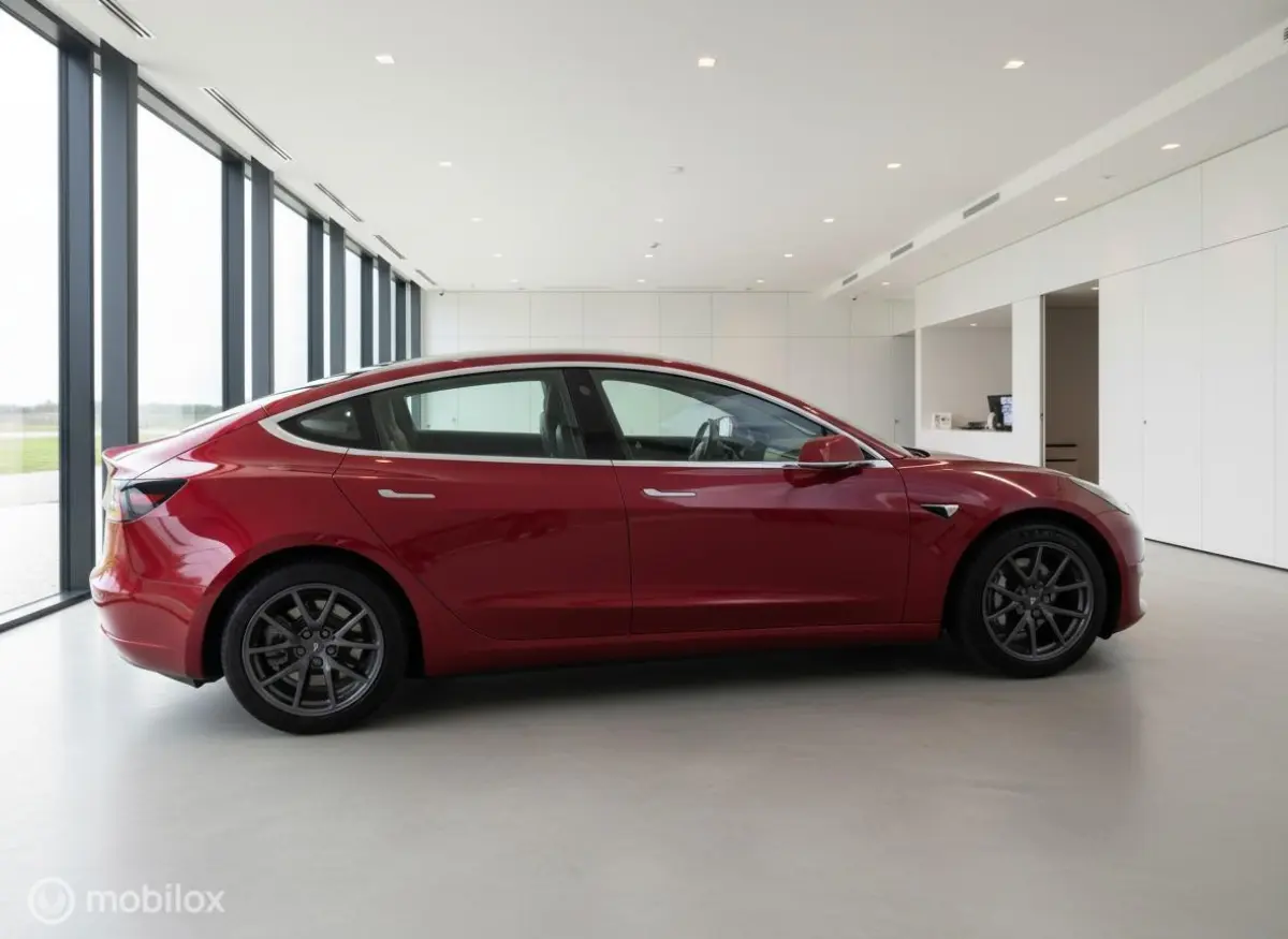 Long Range Dual Motor AWD| Speciale Rode Lak | 18" Aero | 1e eigenaar