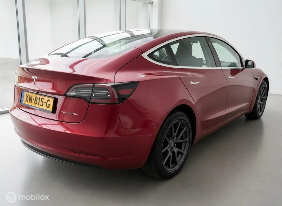 Long Range Dual Motor AWD| Speciale Rode Lak | 18" Aero | 1e eigenaar