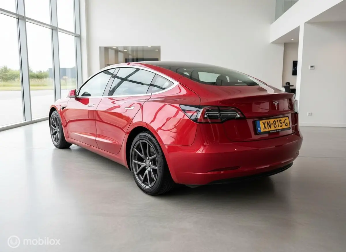 Long Range Dual Motor AWD| Speciale Rode Lak | 18" Aero | 1e eigenaar