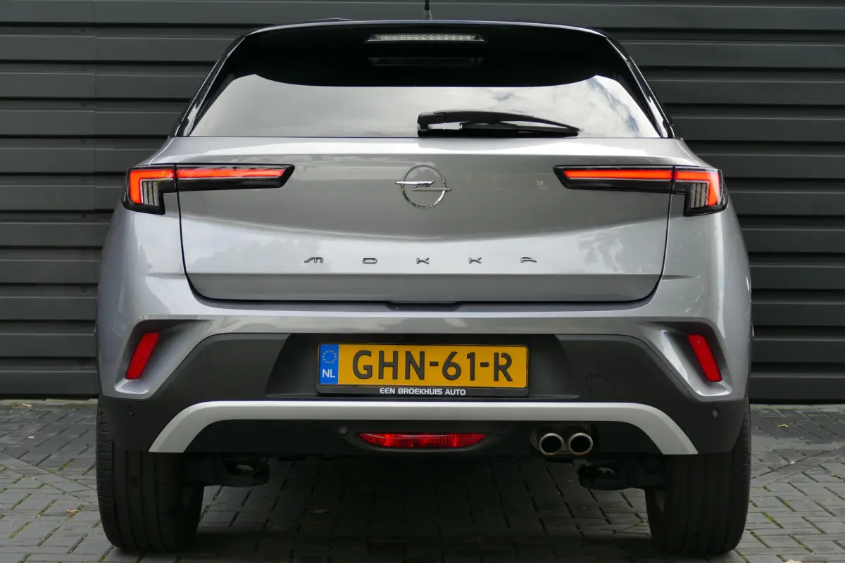 1.2 TURBO 130PK ULTIMATE AUTOMAAT / ALCANTARA / CAMERA / STOEL-STUURVERWARMING / KEYLESS / FULL-LED / 18" LMV / NAVI / CLIMA / PDC / BLUETOOTH / ADAPT. CRUISECONTROL / 1E EIGENAAR / SCHITTER