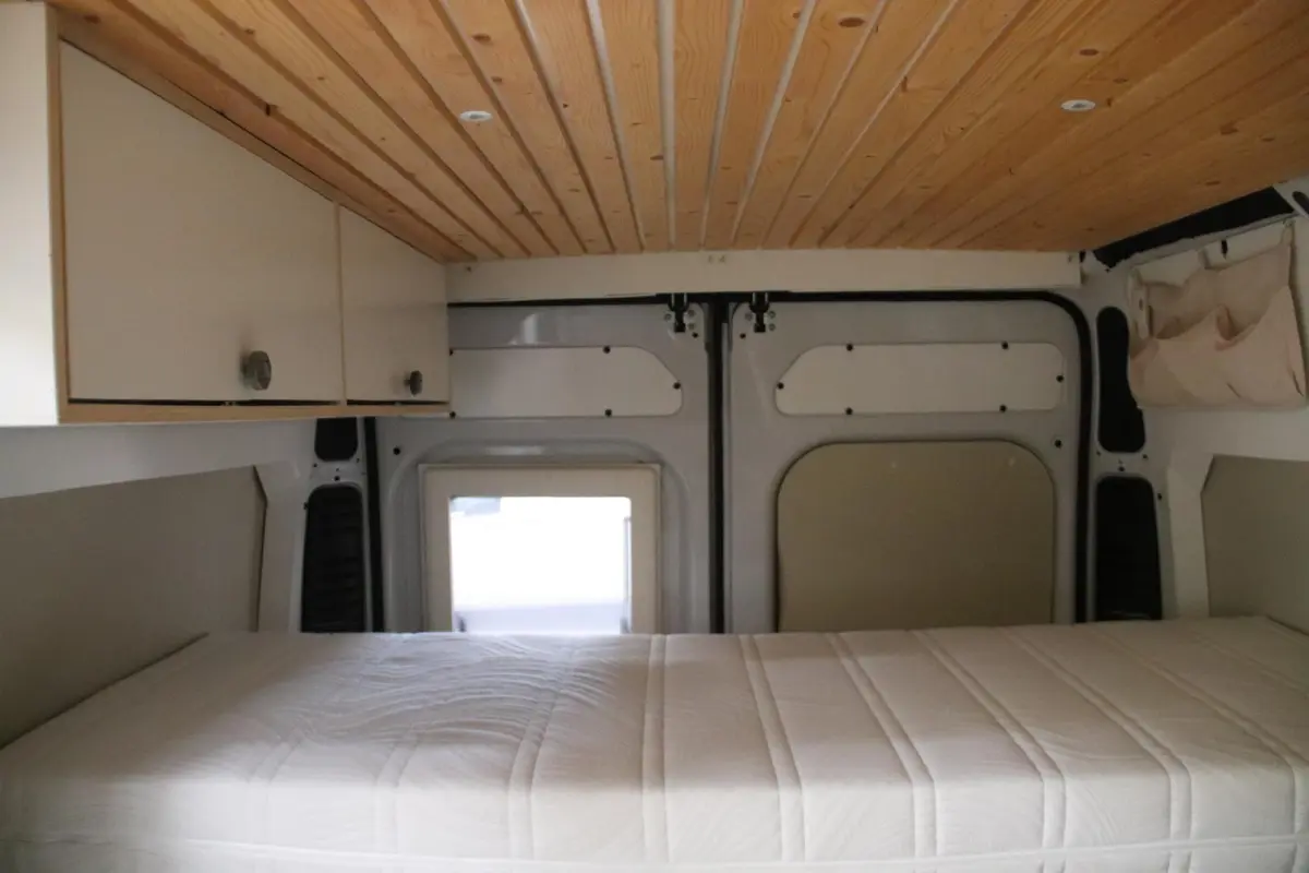 L2H2 CAMPER