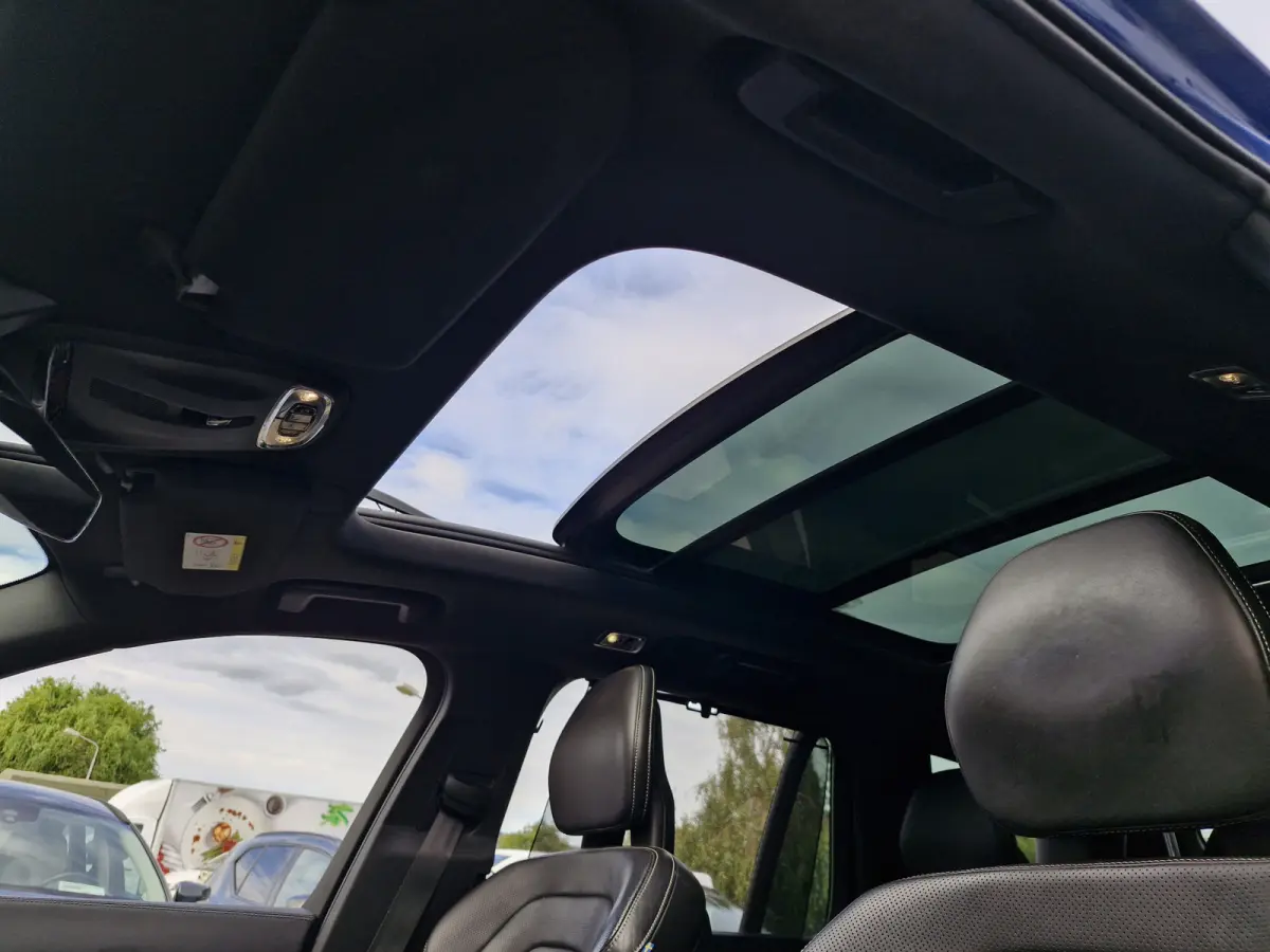T6 AWD Inscription | Luxury-Line (achteruitrijcamera, elektrisch glazen panorama-dak, head-up display, zonnescherm zijruiten) en Business Pack Connect (audio installatie high end, navigaties