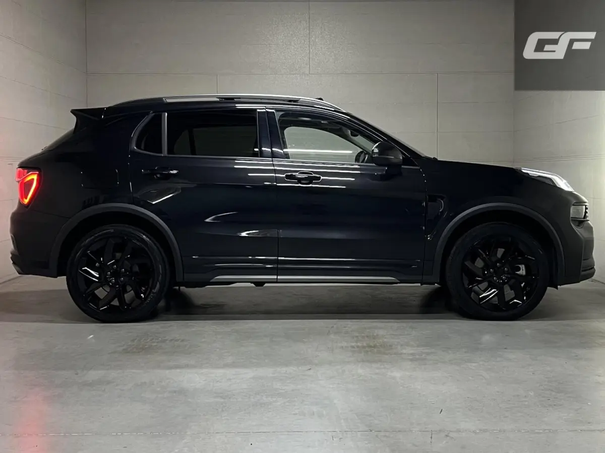 1.5 Plug-in Black Edition Sfeerver. CarPlay 360°