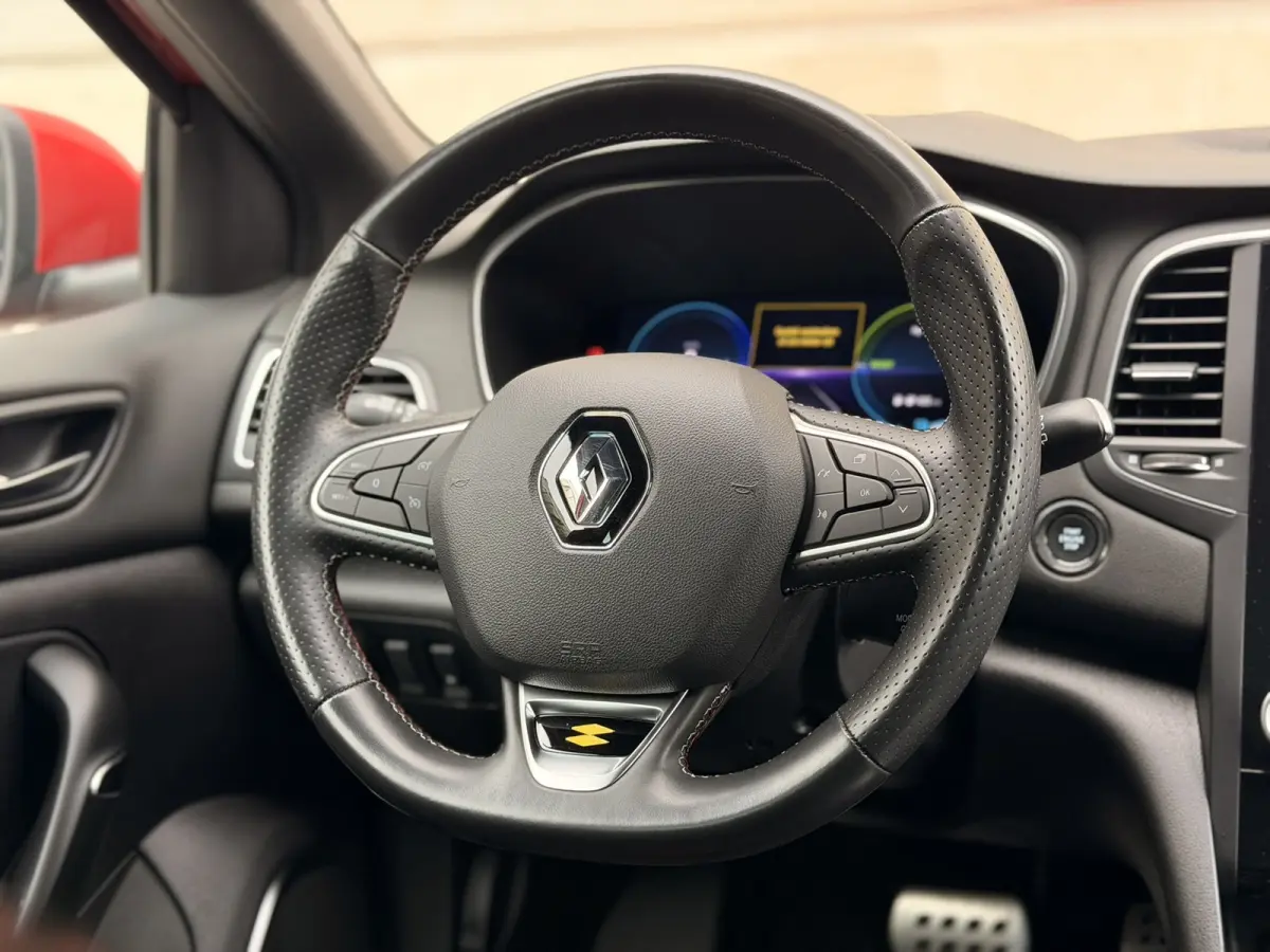 1.6 R.S. Line 18'' Virtual HUD Camera LED ACC Stoelverwarming