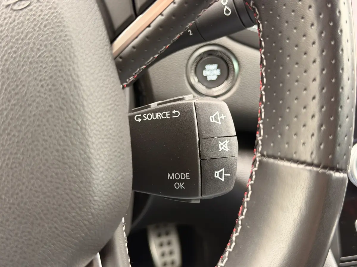 1.6 R.S. Line 18'' Virtual HUD Camera LED ACC Stoelverwarming