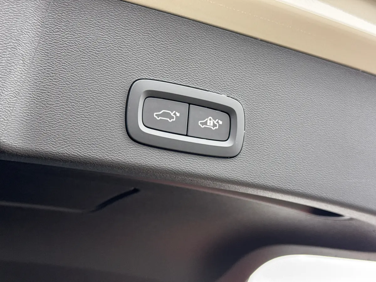 Single Motor Extended Range 82kWh Plus | 19" | Panoramadak| Harman Kardon | 360 Camera | Getint Glas | Adaptieve Cruise | BLIS | Keyless | Stoel/Stuurverwarming | Warmtepomp