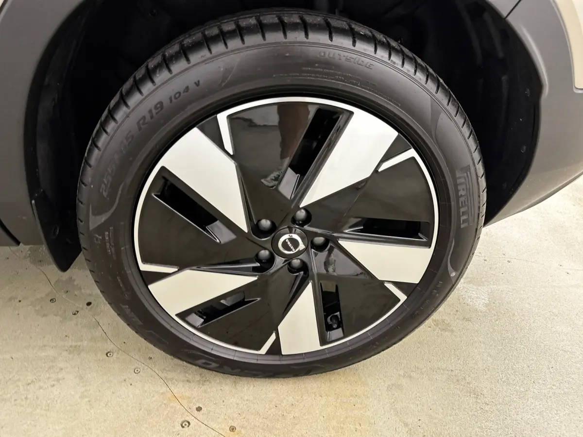 Single Motor Extended Range 82kWh Plus | 19" | Panoramadak| Harman Kardon | 360 Camera | Getint Glas | Adaptieve Cruise | BLIS | Keyless | Stoel/Stuurverwarming | Warmtepomp