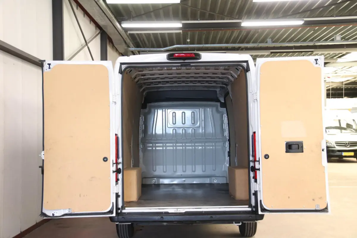 435 2.2 BlueHDi L4H2 AIRCO ACHTERUITRIJCAMERA