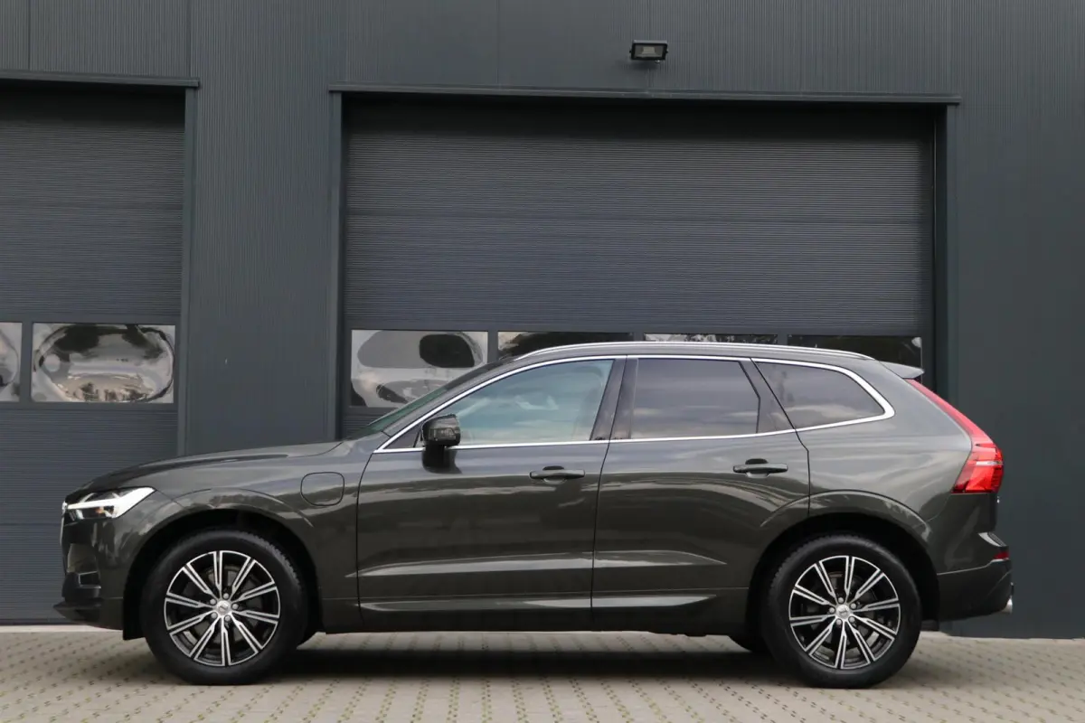 2.0 T8 Twin Engine AWD Inscription Leder Panodak Trekhaak AppleCarplay Camera Stoelverw Bliss LaneAssist 149000KM BJ2018