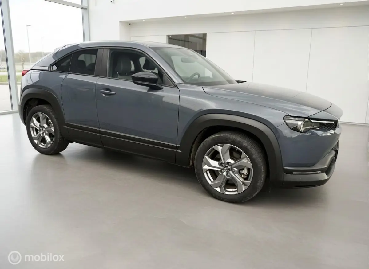 e-SkyActiv 145 36 kWh | Grijs | SOH 95,75% | MOBA | Stoel- & Stuurverwarming