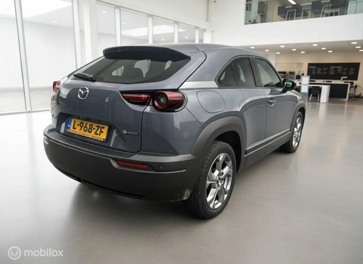 e-SkyActiv 145 36 kWh | Grijs | SOH 95,75% | MOBA | Stoel- & Stuurverwarming