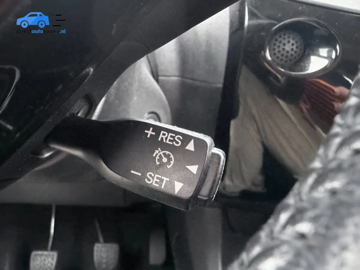 1.0 VTi Feel | AIRCO | Bluetooth | 72PK | 1ste eigenaar |