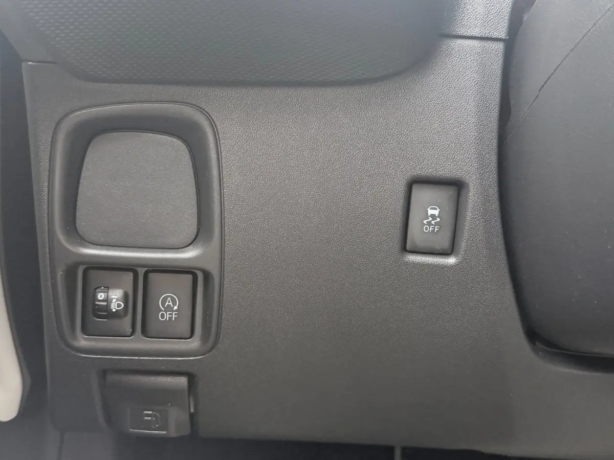 1.0 VTi Feel | AIRCO | Bluetooth | 72PK | 1ste eigenaar |
