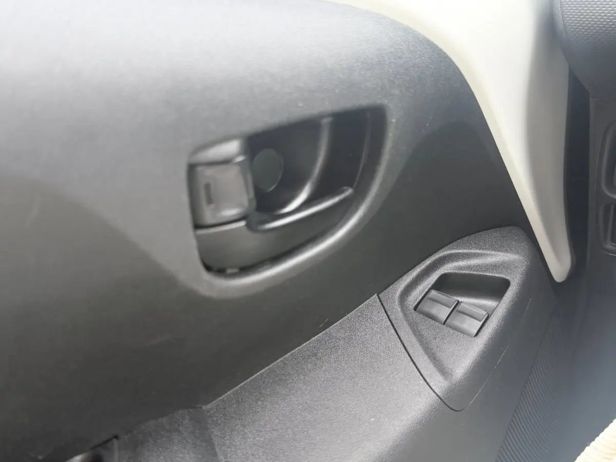 1.0 VTi Feel | AIRCO | Bluetooth | 72PK | 1ste eigenaar |