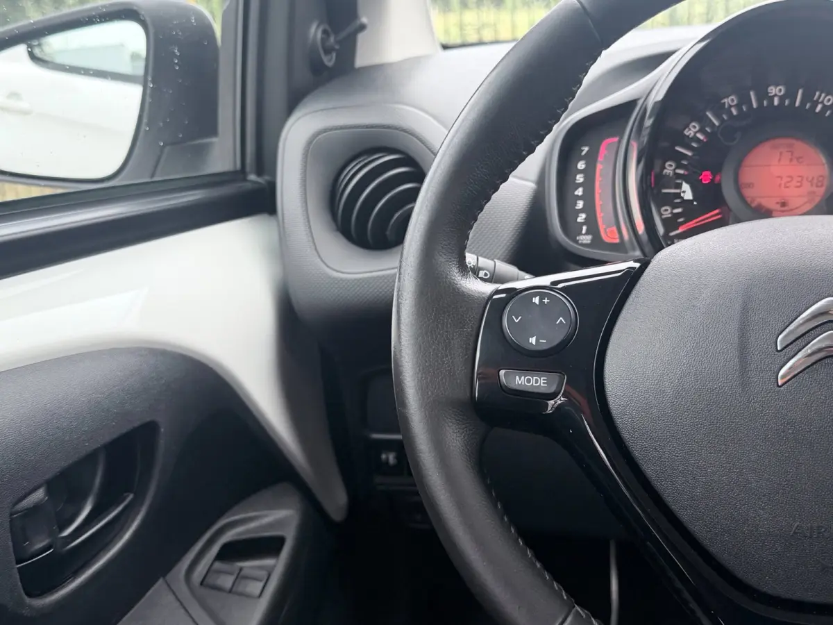 1.0 VTi Feel | AIRCO | Bluetooth | 72PK | 1ste eigenaar |