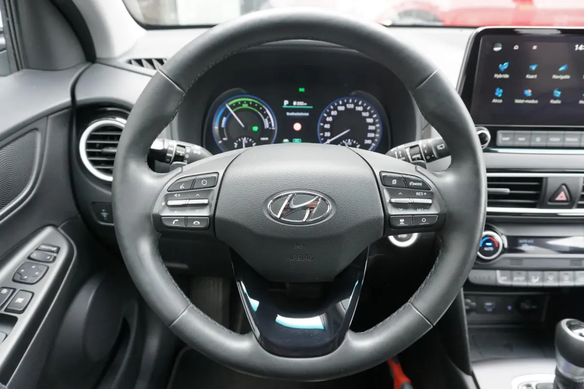 1.6 GDI HEV Premium * DEALDER ONDERHOUDEN * + KEYLESS / LEDER / STOELVENTILATIE / CAMERA / HUD