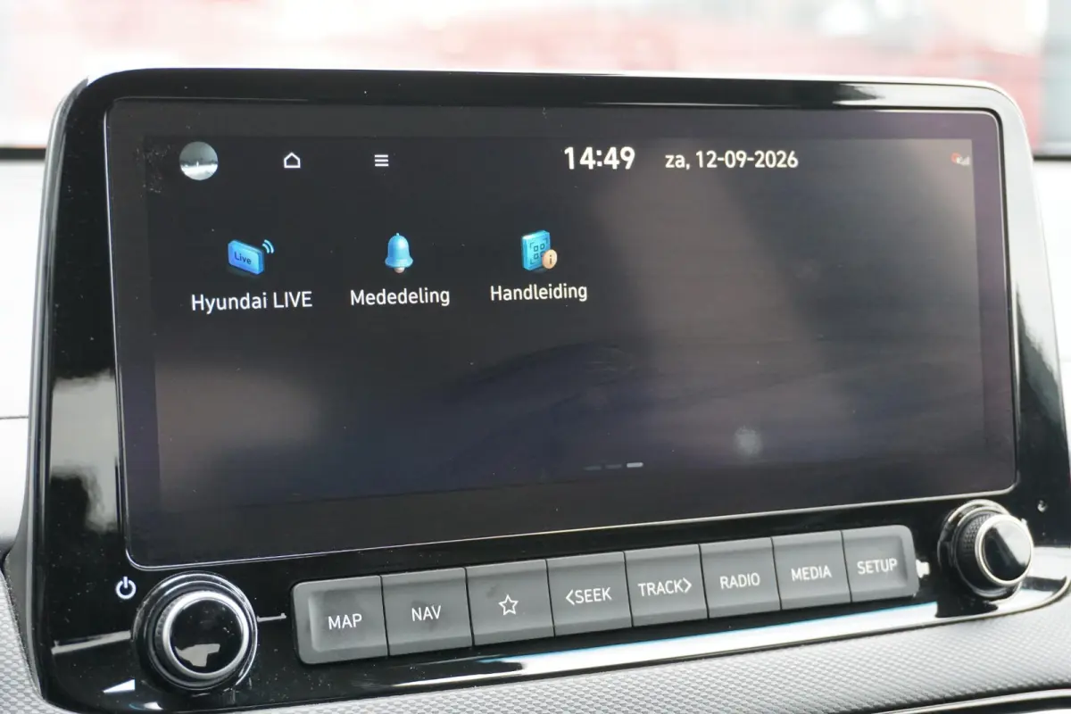 1.6 GDI HEV Premium * DEALDER ONDERHOUDEN * + KEYLESS / LEDER / STOELVENTILATIE / CAMERA / HUD